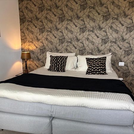 La Luce Delle Colline Bed & Breakfast Serravalle delle Langhe Eksteriør bilde